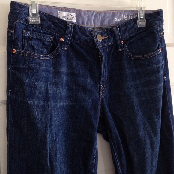 GAP 1969 long and lean jeans in amazing condition!