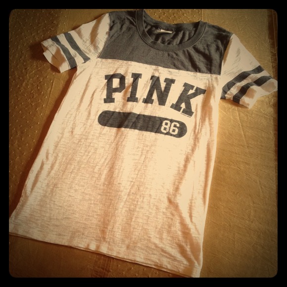 VS Pink T-shirt