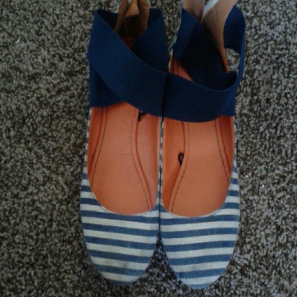 Used love culture slip ons