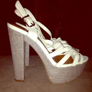 Jessica Simpson heels.