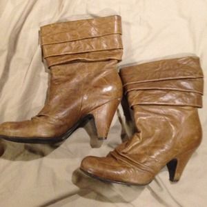 ❌SOLD IN BUNDLE❌Tan Jessica Simpson ankle boots