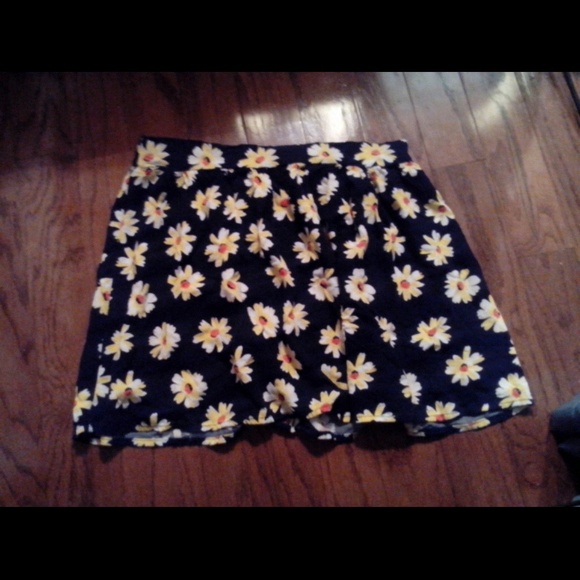 Black Floral waist skirt