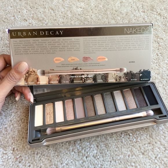 ❌SOLD❌ Authentic Naked 2 Palette - Picture 2 of 4