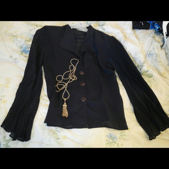 SOLD. Sheer Accordion Sleeve Top - Picture 3 of 3