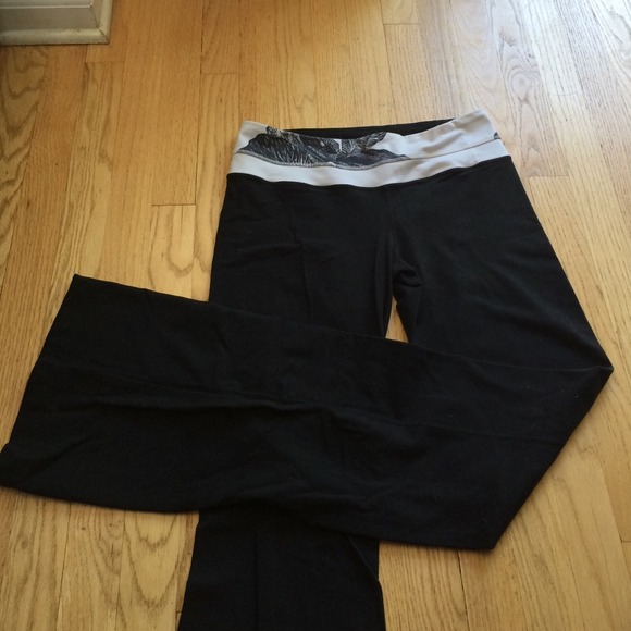 Lululemon - Groove pant, 8 tall