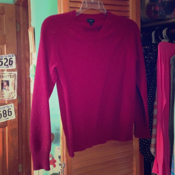 Jcrew Size Medium Dark Red sweater!