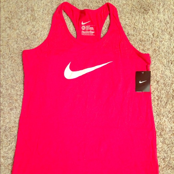 NWT Nike workout tank top