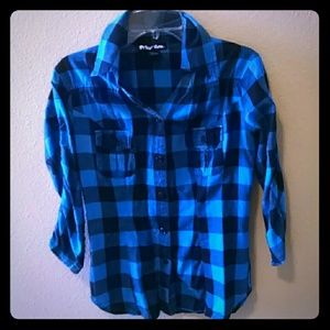 Blue flannel 3/4 sleeve