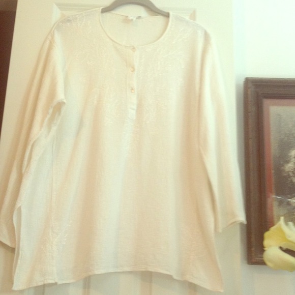 Beautiful light and loose top