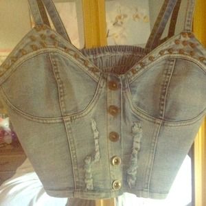 Jean spike crop top