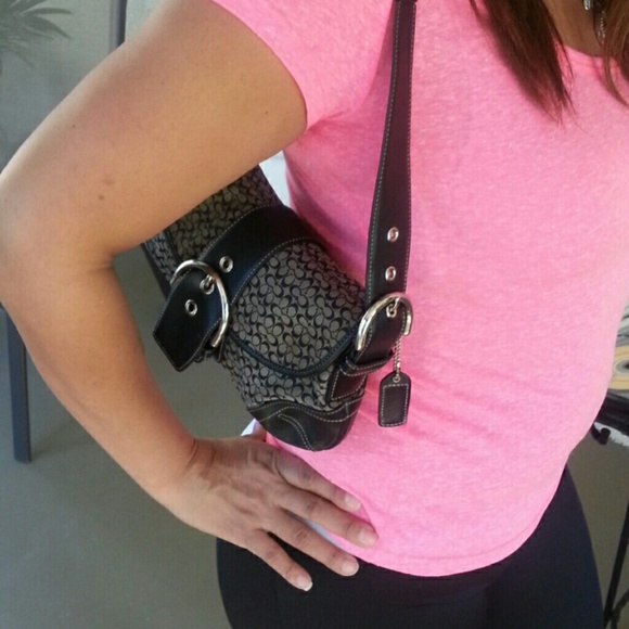 SOLD! Coach handbag - Picture 4 of 4