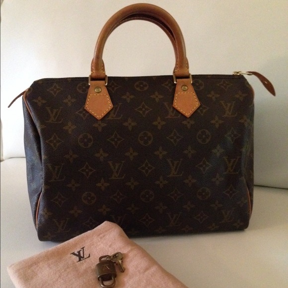 ( SOLD) Authentic Louis Vuitton Speedy 30