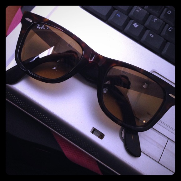 RayBan original wayfarer RB2140 50-22 polarized