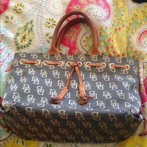 Dooney & Bourke Handbag