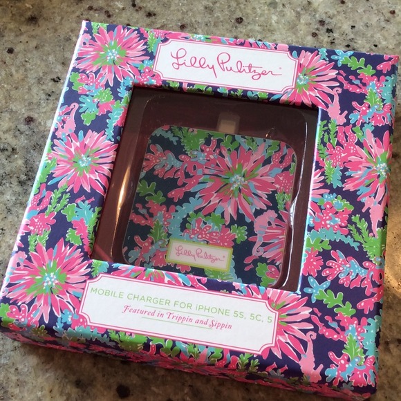 ❌sold❌Lilly Pulitzer iPhone 5, 5S or 5C charger