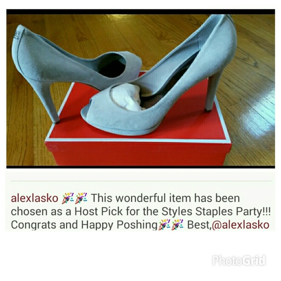 Host Pick Selma Coach Super Sexy Shoes - Picture 4 of 4