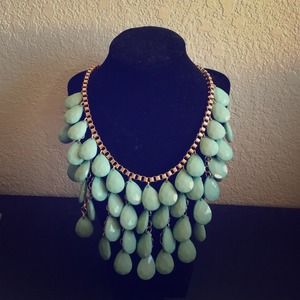 Dear drop necklace in mint