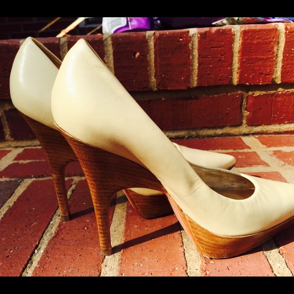 Pour la Victoire Heels (6.5) Worn 3x Unique & Chic