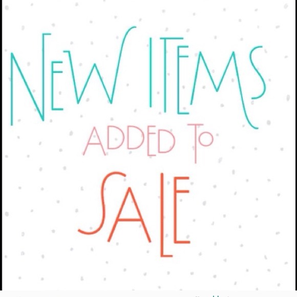 Check out my closet! New items and mark downs!👗👚