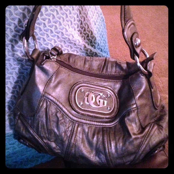 Guess silver handbag, purse, bag. Great condition