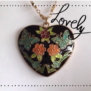 Gold Heart Pendant Necklace