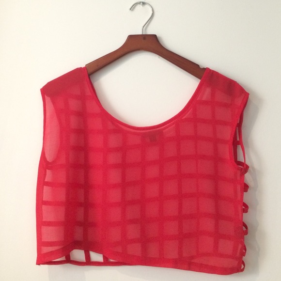 red crop top
