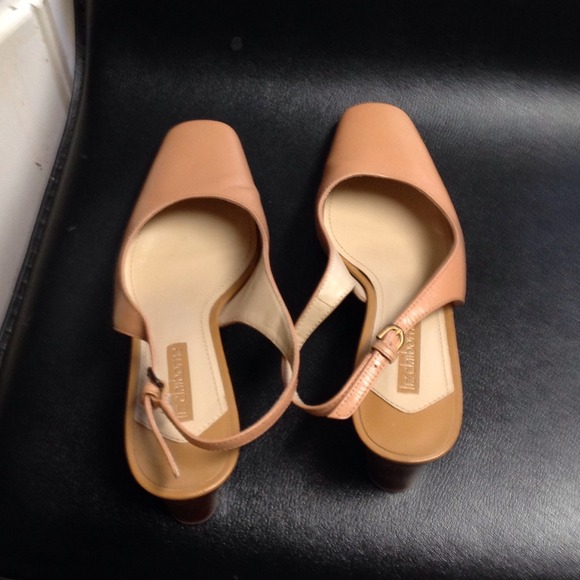 Nude Sling Back Liz Claiborne Shoes - Picture 4 of 4