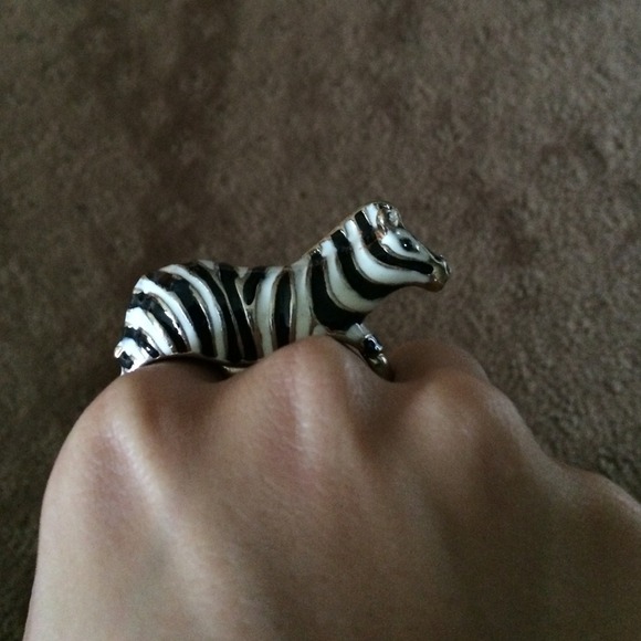 Zebra double Knuckle ring