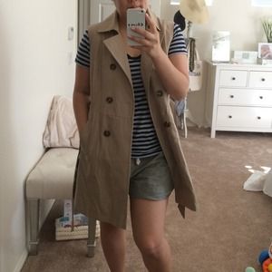 Tommy Hilfiger Jackets & Coats - Tommy Hilfiger sleeveless trench Tommy Hilfiger Jackets & Coats - Tommy Hilfiger sleeveless trench