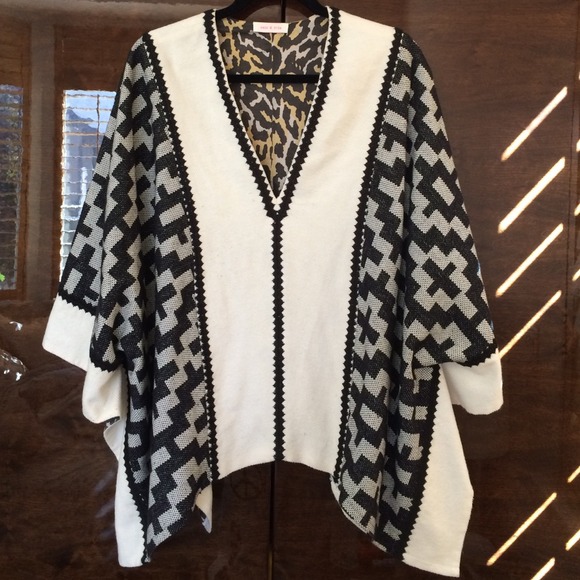 🎉Host Pick 🎉Sass & Bide Poncho