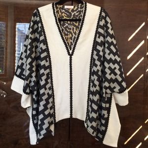 🎉Host Pick 🎉Sass & Bide Poncho