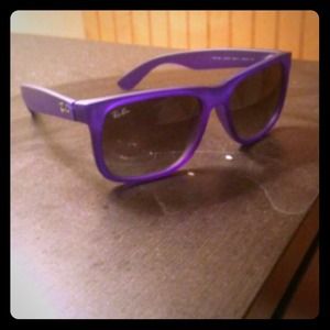 ON HOLD ‼️‼️‼️