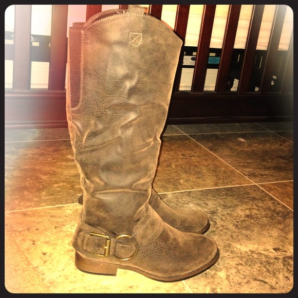Authentic suede boots