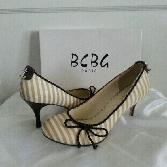 BCBG nautical inspired pumps