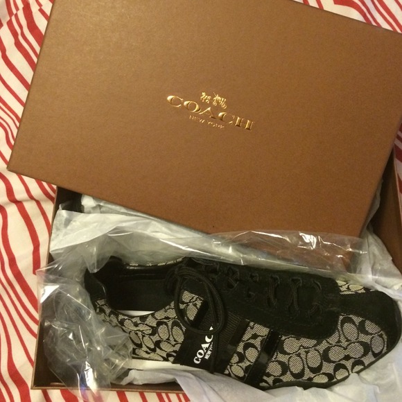 New 100% authentic coach shoes from Macys