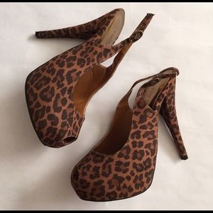 Cathy Jean Leopard Peep-Toe Pumps