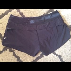 Black Lululemon speed shorts