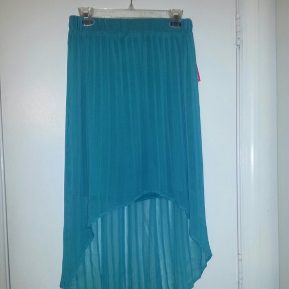 Hi-lo Skirt - Picture 2 of 3