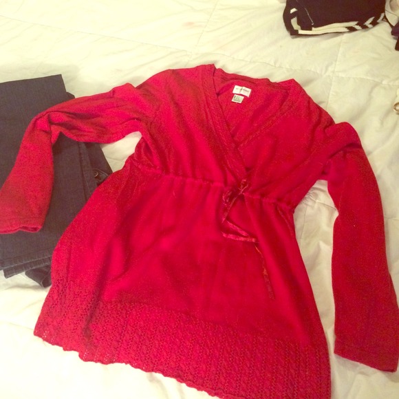 Long sleeve maternity top