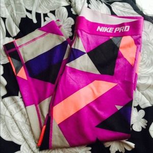 Neon Geometric Nike Pro Capris