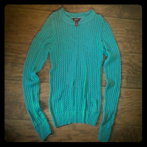 SWEATER