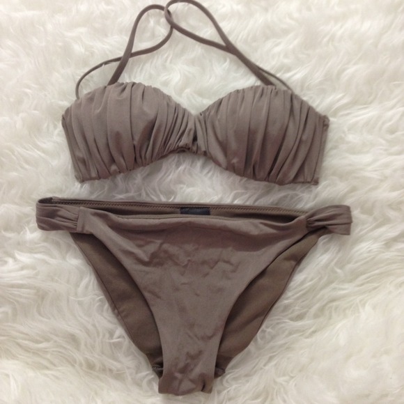 •Like new• H&M taupe bikini set - Picture 2 of 3