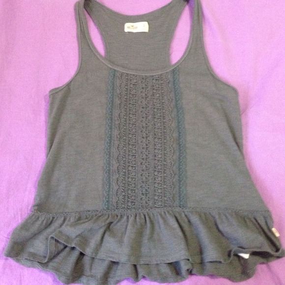 Gray Hollister peplum tee