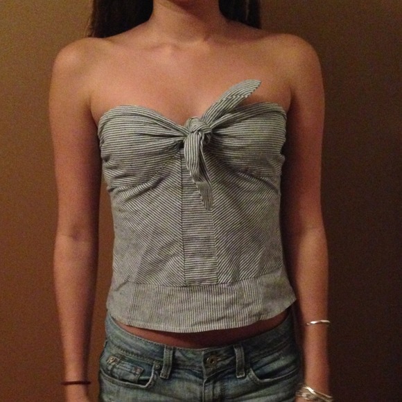 ⛔️ SOLD ⛔️ twist tie tube top