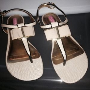 Isaac Mizrahi beautiful sandals