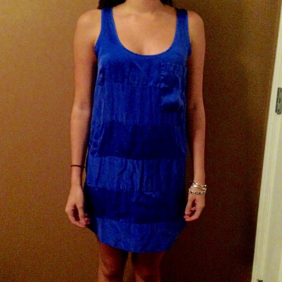 ⛔️ SOLD ⛔️ blue silky dress