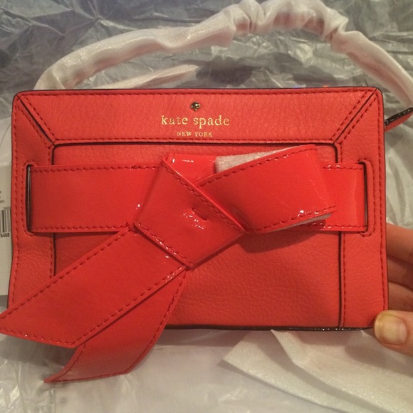 SALE! Kate spade "Kai" Bow Valley - Picture 1 of 4