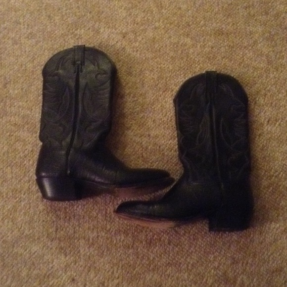 Larry Mahan black boots