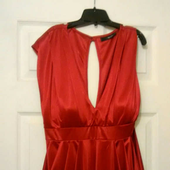 Red Dress - Picture 1 of 1