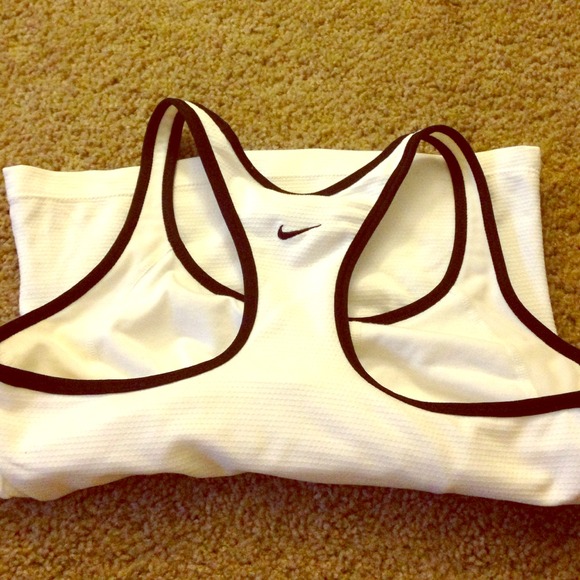 Nike work out top